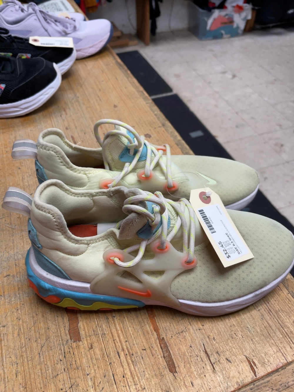 Nike React Presto Size 8.5 Sneakers